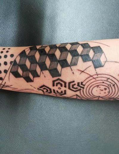tatouage destructuré cubique verso tattoo my st fulgent 85