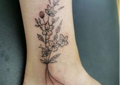 tatouage fleurs cheville tattoo my st fulgent 85