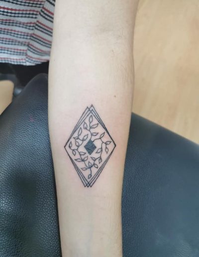 tatouage losange feuille tattoo my st fulgent 85