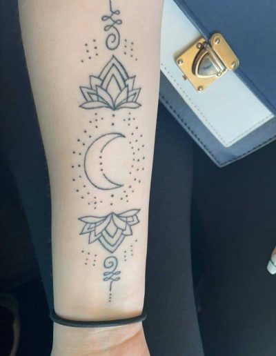 tatouage lune tattoo my st fulgent 85