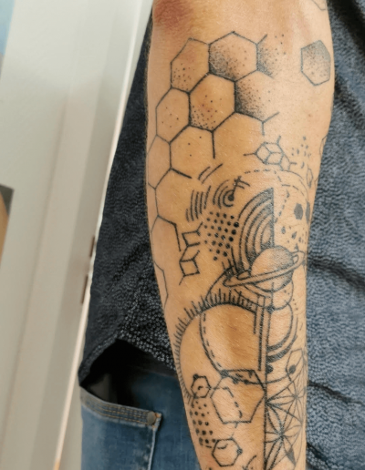 tatouage formes hexagonales tattoo my st fulgent 85