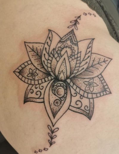 tatouage fleur ornemental tattoo my st fulgent 85