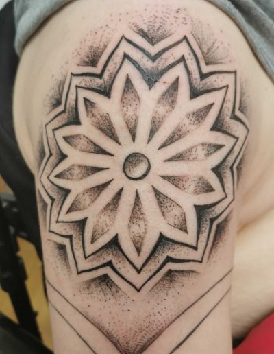 tatouage etoile mandala tattoo my st fulgent 85